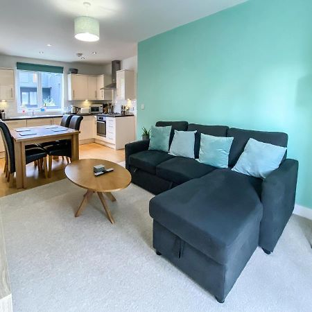 Beautiful, Contemporary 3 Bedroom Apartment Bath Luaran gambar