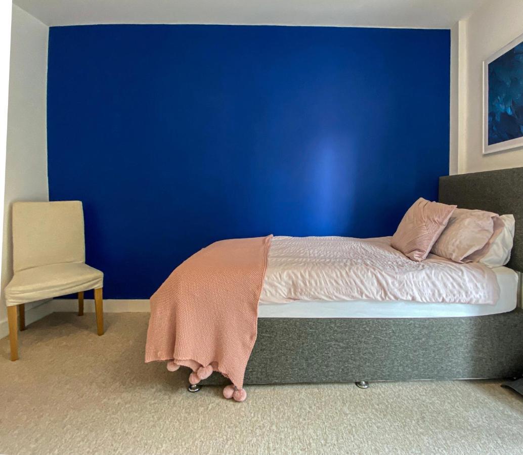 Beautiful, Contemporary 3 Bedroom Apartment Bath Luaran gambar
